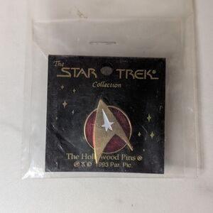 🖤 Vintage Star Trek  Starfleet Insignia Collectible Pin New In Packaging 90's
